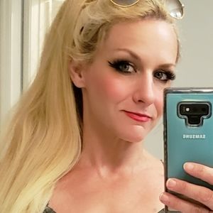 Meet your Posher, Catherine